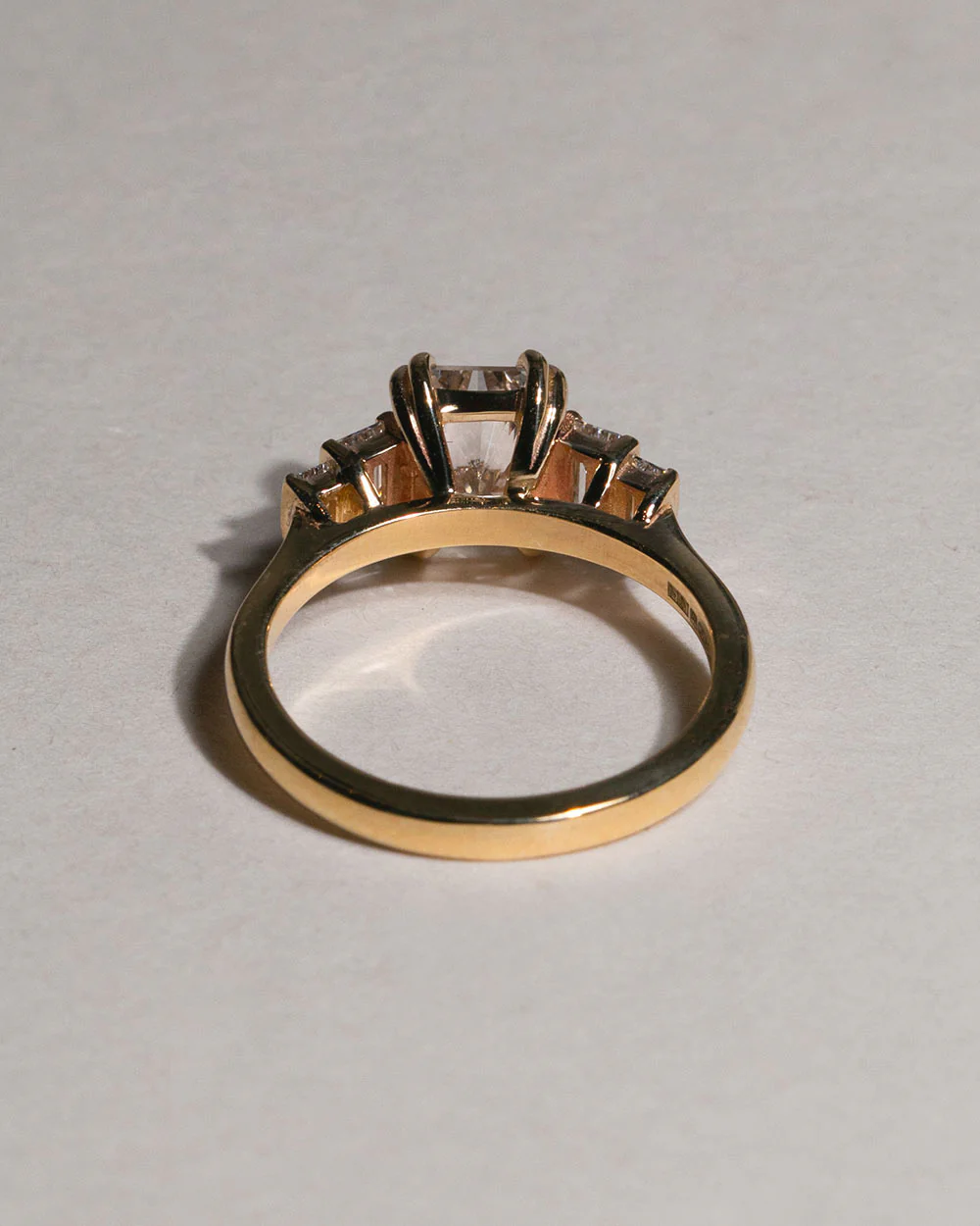 18ct Yellow Gold Lab Grown Diamond Geometric Five Stone Ring - Image 5