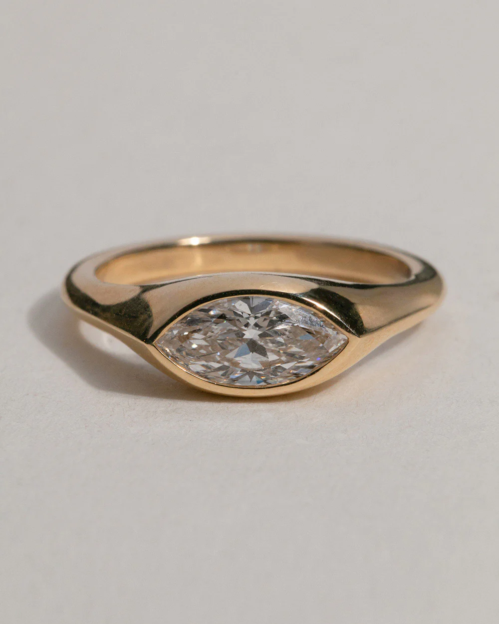18ct Yellow Gold Marquise Cut Lab Grown Diamond Signet Ring - Image 3