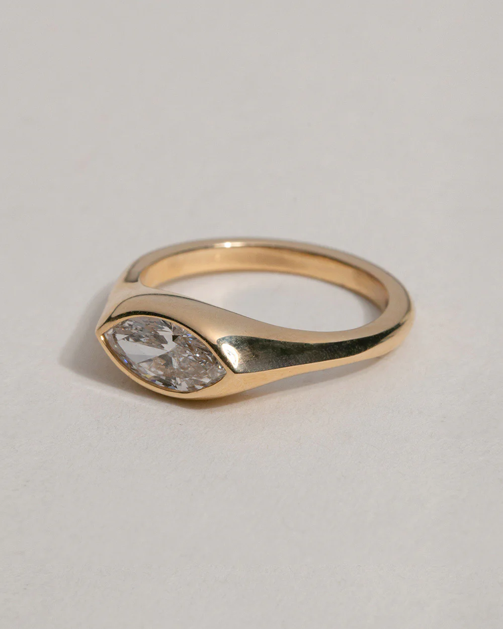18ct Yellow Gold Marquise Cut Lab Grown Diamond Signet Ring - Image 4