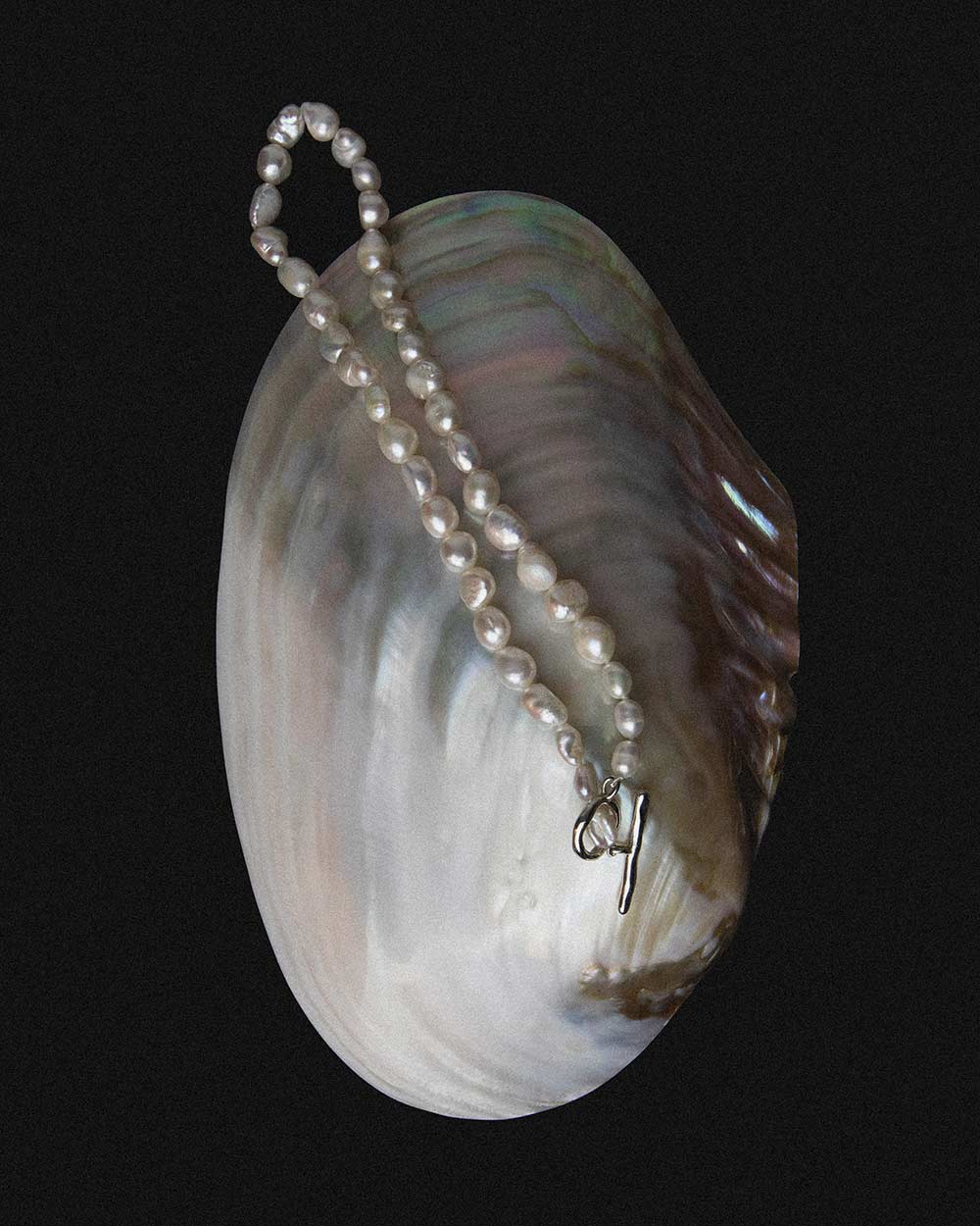 Baroque Pearl T-Bar Necklace - Image 4