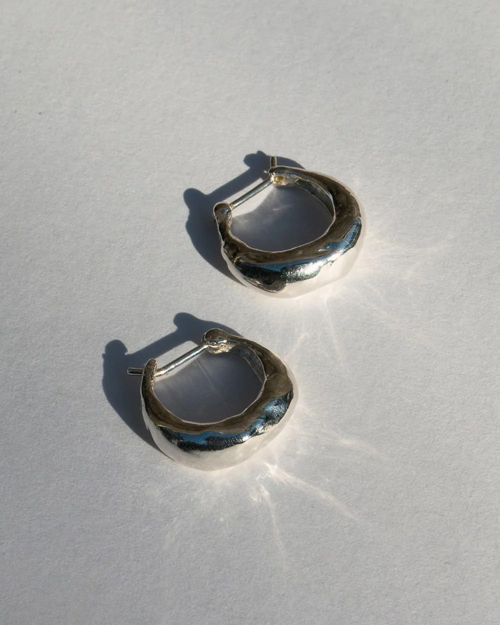 Molten Hoop Earrings - Image 4