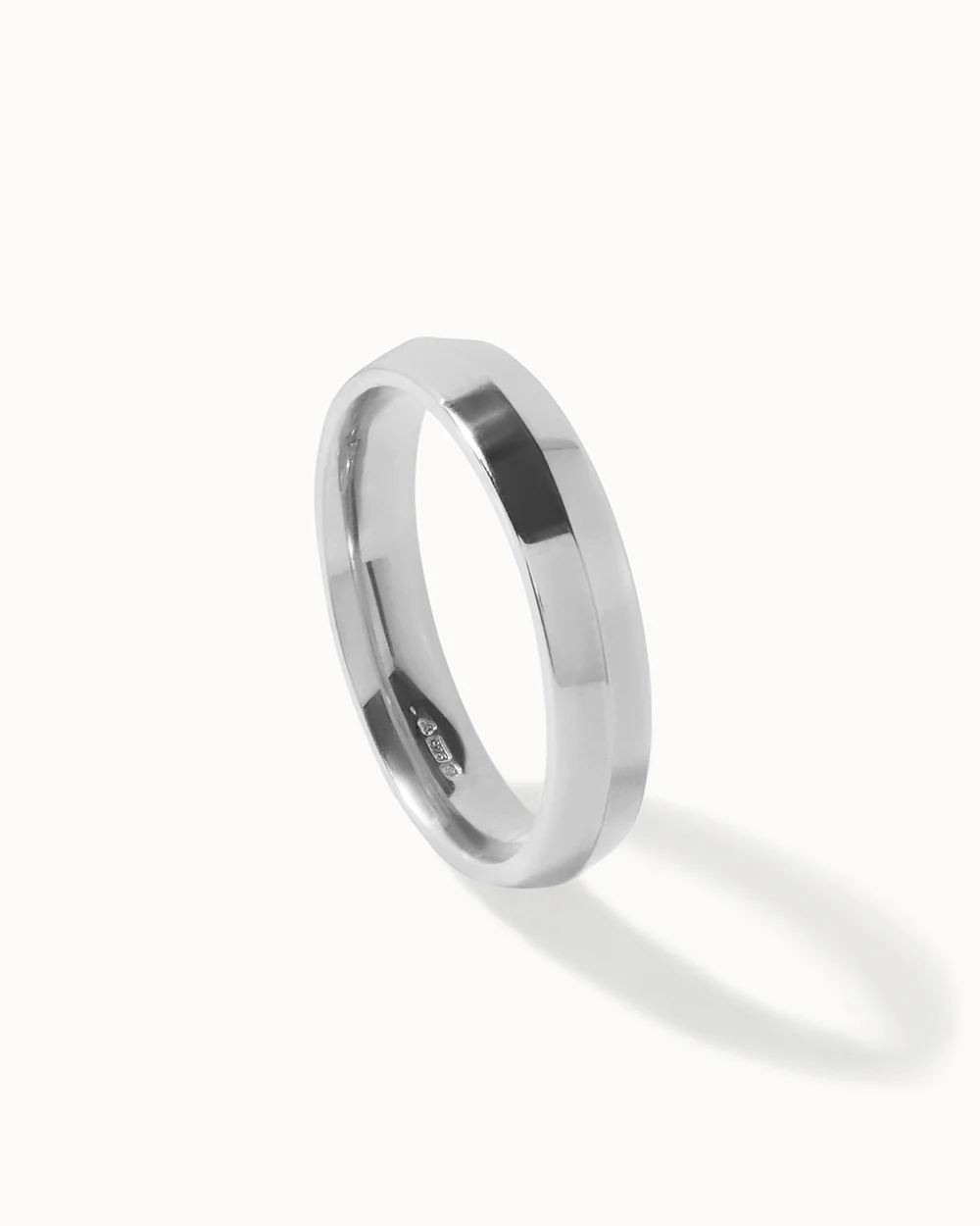 Platinum Fine Edge Ring - 4mm Band - Image 3
