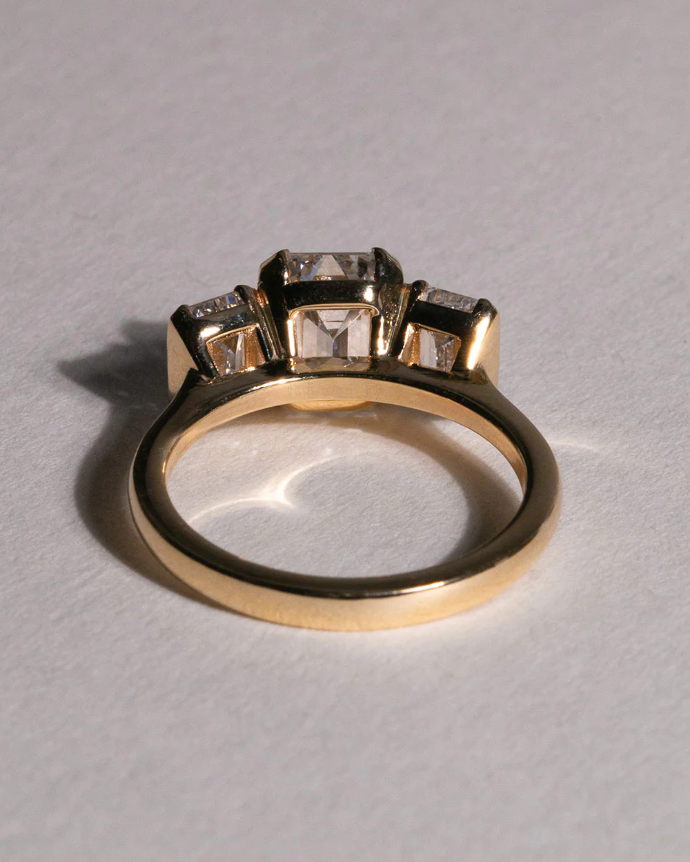 18ct Gold Emerald Cut Lab Grown Diamond Trilogy Ring - Image 3