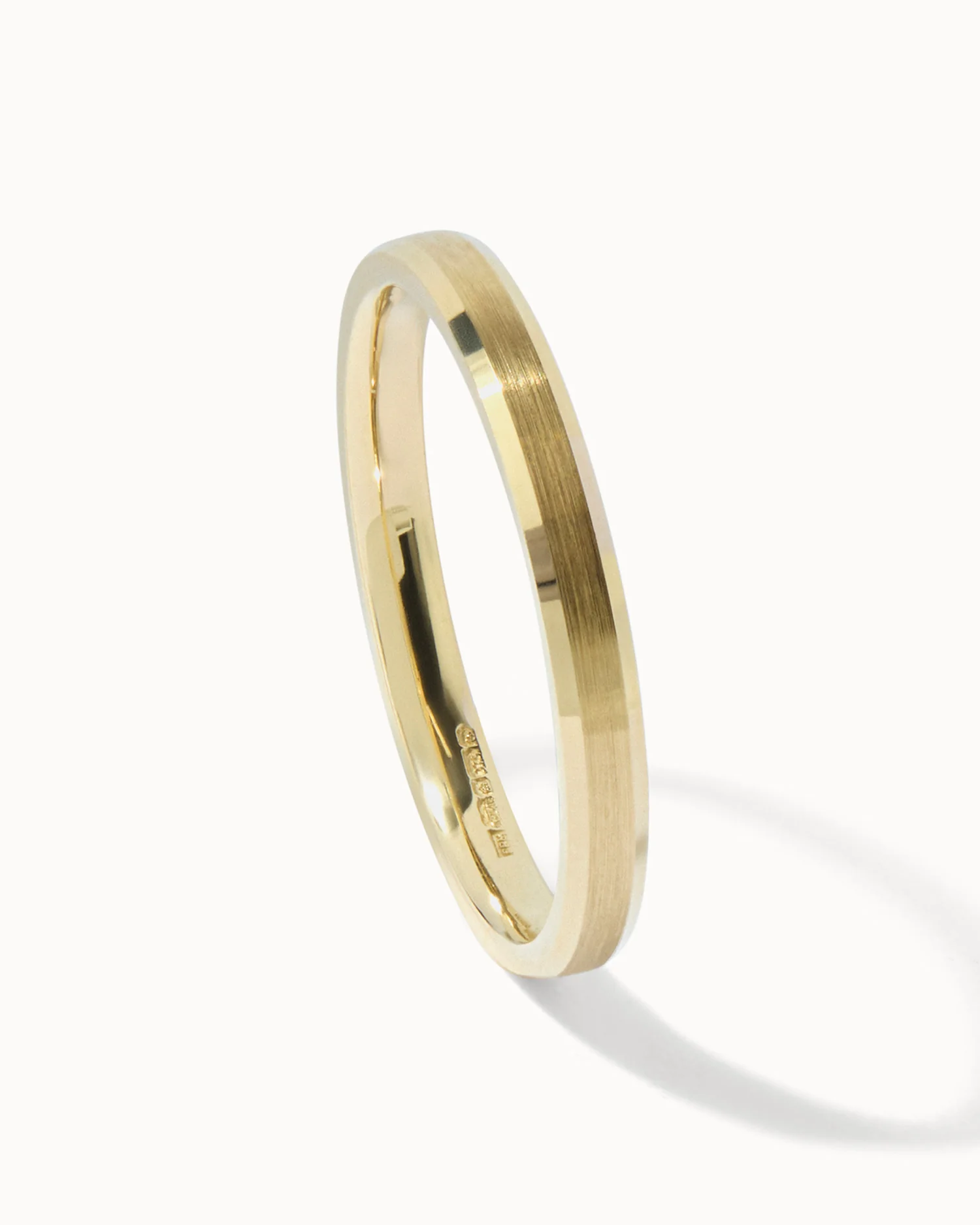 9ct Yellow Gold Bevelled Edge Ring - 2mm Band - Image 3