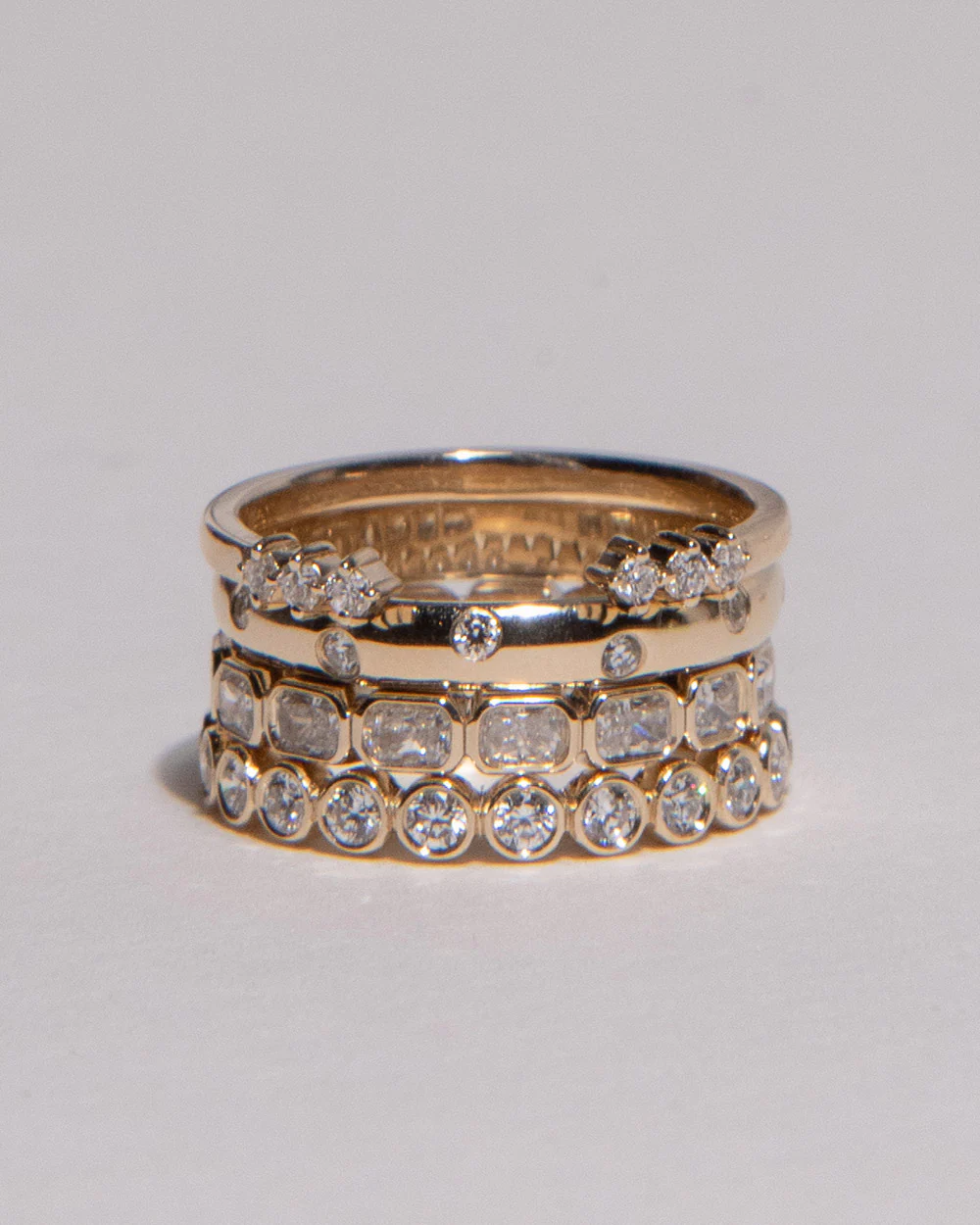 9ct Yellow Gold Bezel Diamond Eternity Ring - Image 4