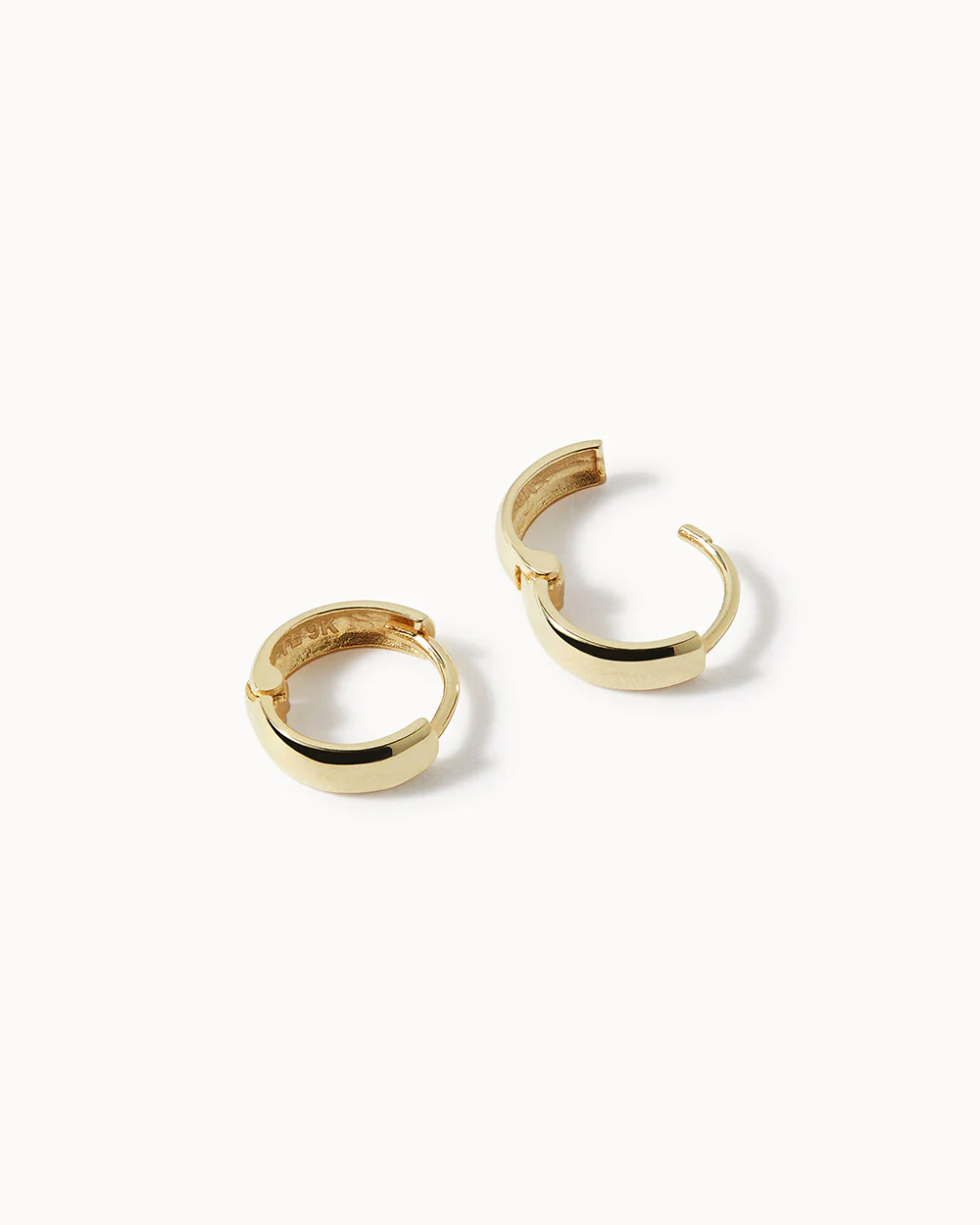 Solid Gold Hinged Cartilage Hoop - Image 5