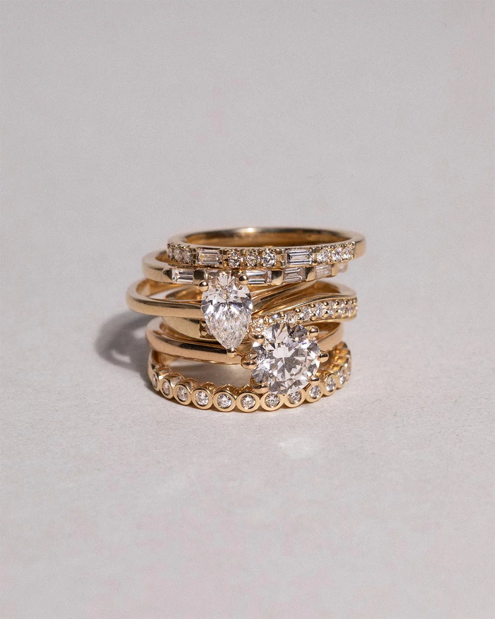 9ct Yellow Gold Dual Cut Diamond Ring - Image 4