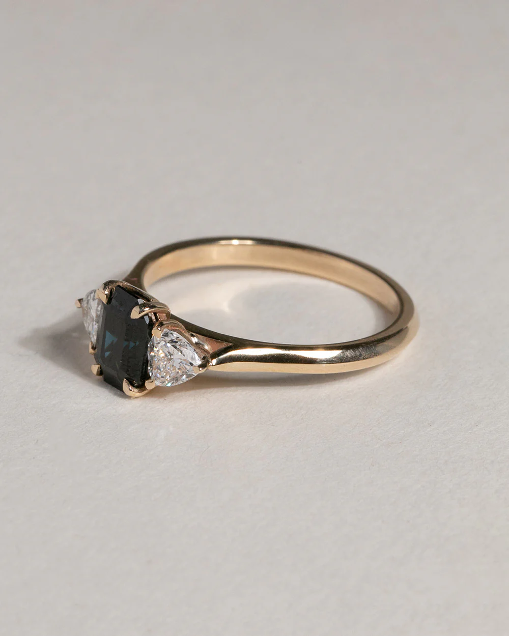 Roxie 1.04ct Sapphire Ring - Image 6