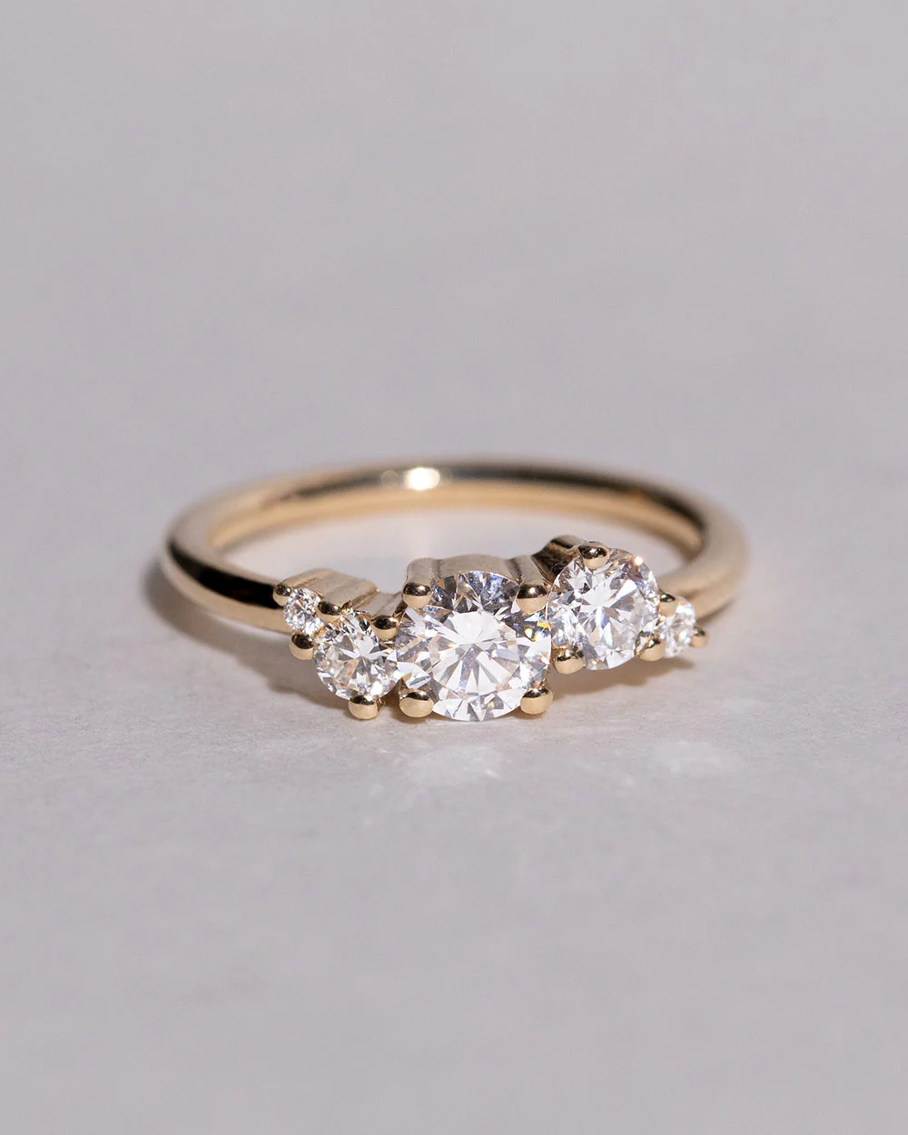 9ct Gold Lab Grown 0.5ct Diamond Cluster Ring - Image 4
