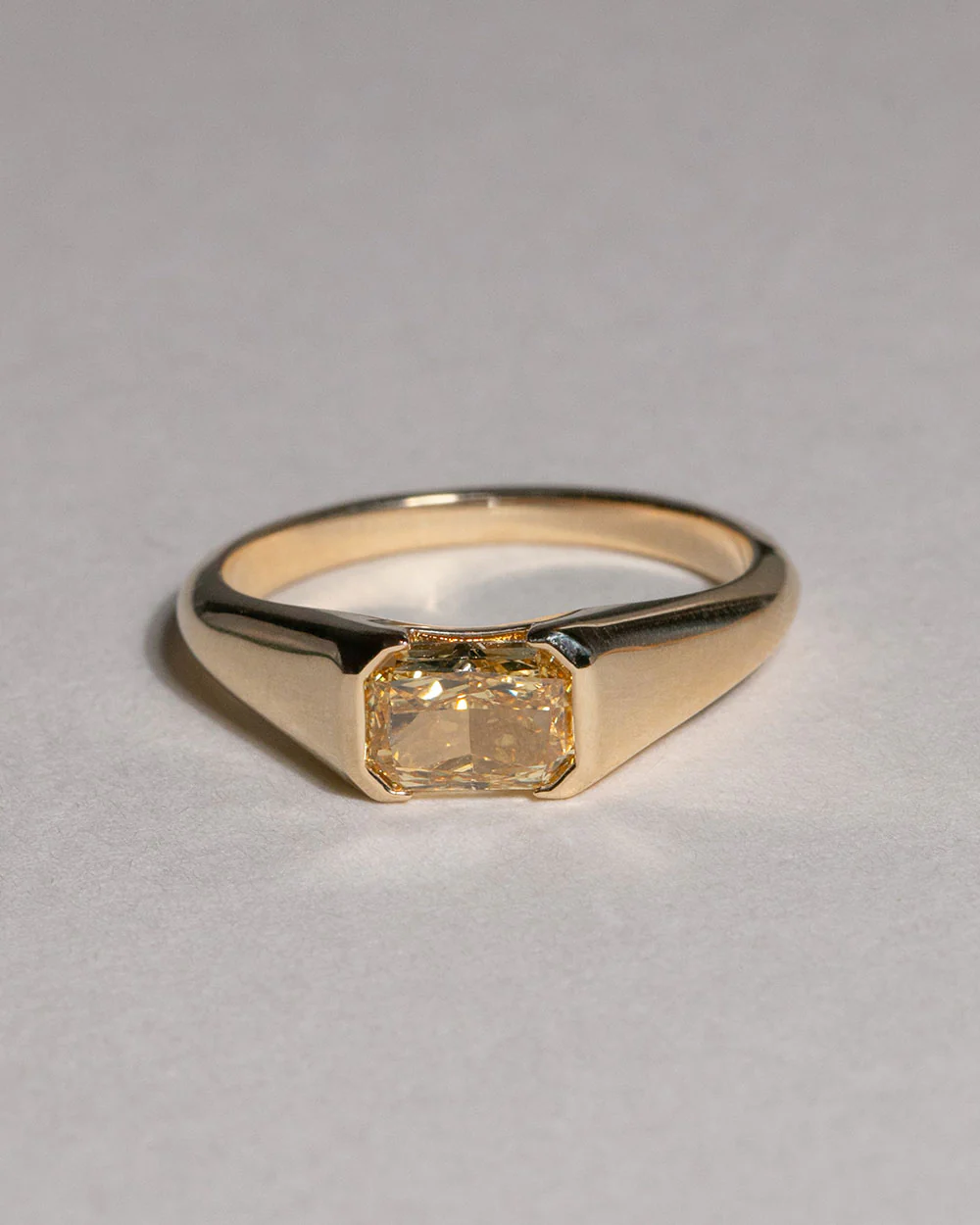 Paniz 1ct Yellow Diamond Ring - Image 4