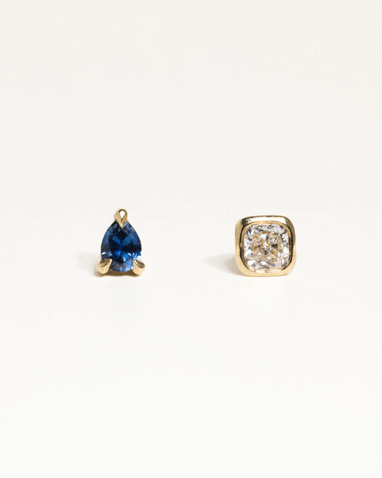 Toi Et Moi Sapphire Stud Earring - Image 4