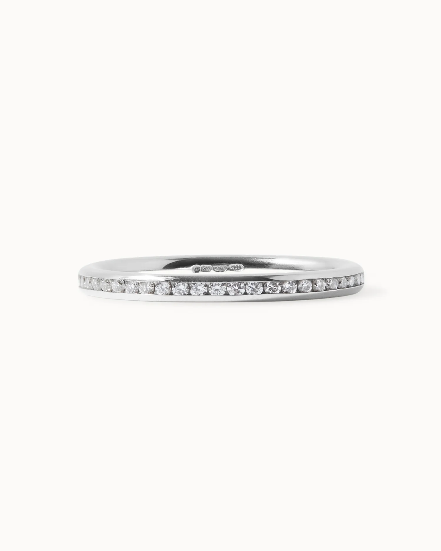 9ct White Gold Diamond Eternity Court Ring - Image 4