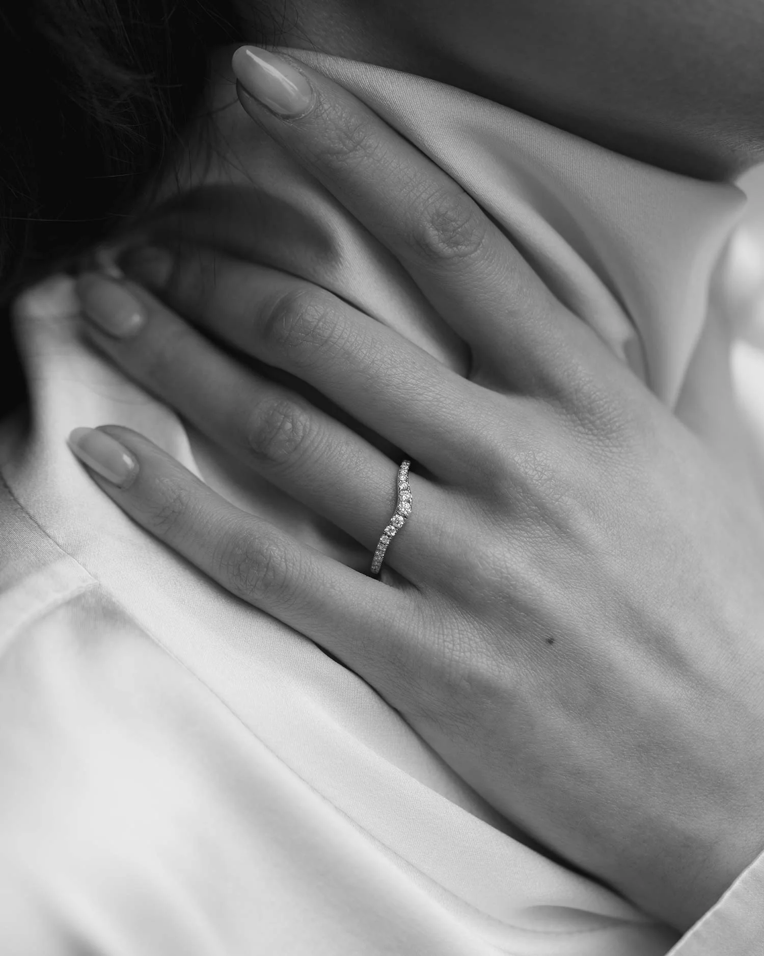 9ct White Gold Pavé Diamond Nesting Ring - Image 6