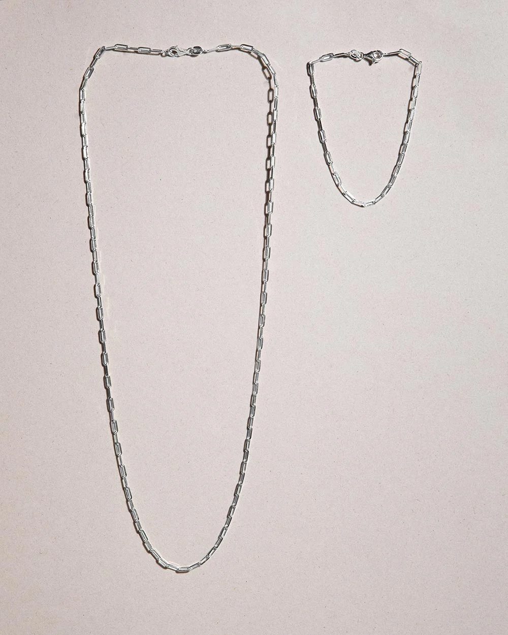 Paper Chain Necklace and Bracelet Set - Image 4